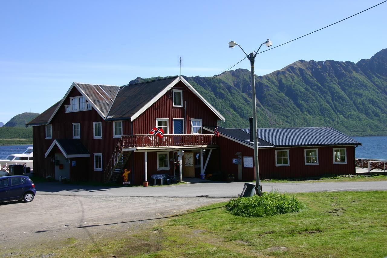 Toftenes Sjohuscamping Alsvag Exterior photo